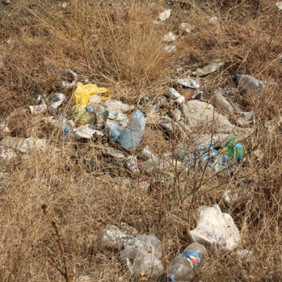 Մի՛ թողեք մեզ աղբի մեջ